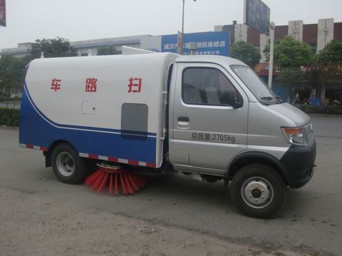 長(zhǎng)安掃路車(chē)